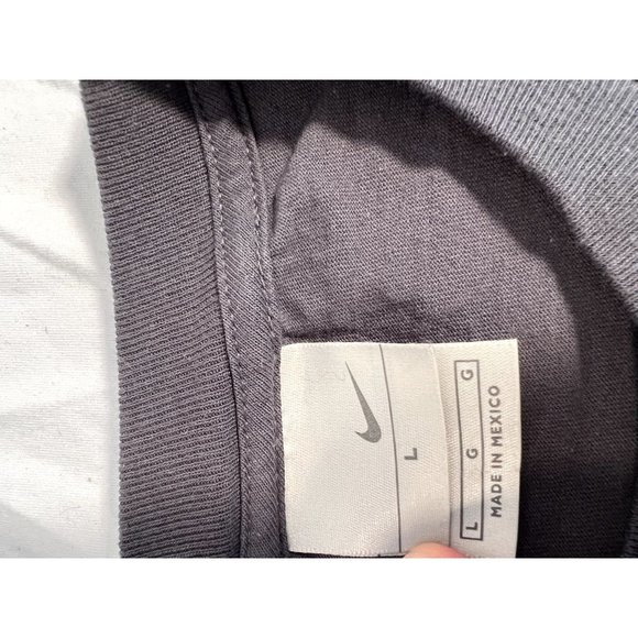 Vintage Nike Graphic Shirt Mens sz Large Gray Short Sleeve T-Shirt - Picture 3 of 6